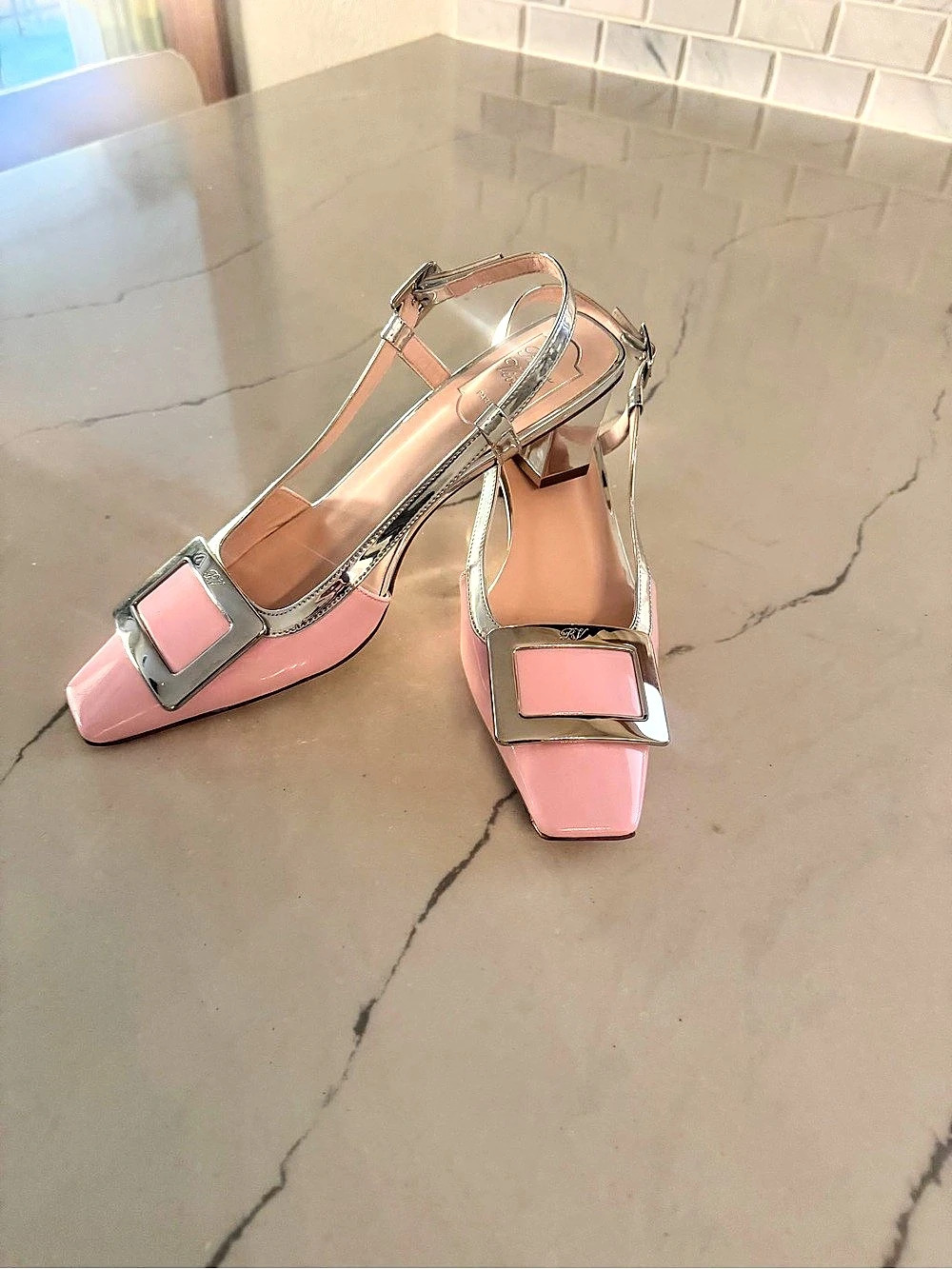 Roger Vivier Belle Vivier Patent Leather Slingback Pumps 45 Pink & Silver sz8